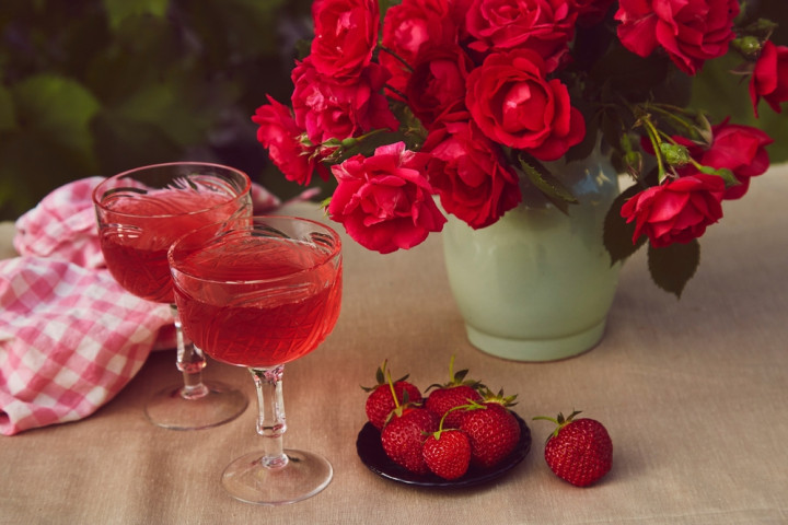 Клубника как ягода для настоек – садовая земляника