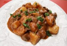 Подлив из свинины — Классический рецепт с томатной пастой Подлив из свинины